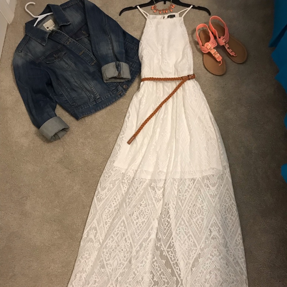 Cream summer dress long lace very pretty